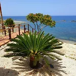 Astrofegia Beachfront Villa Pomos