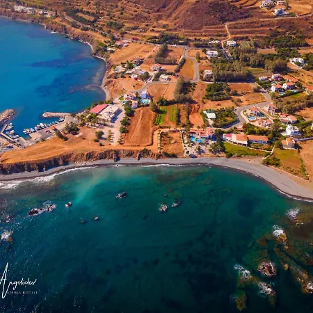 Villa Astrofegia Beachfront *