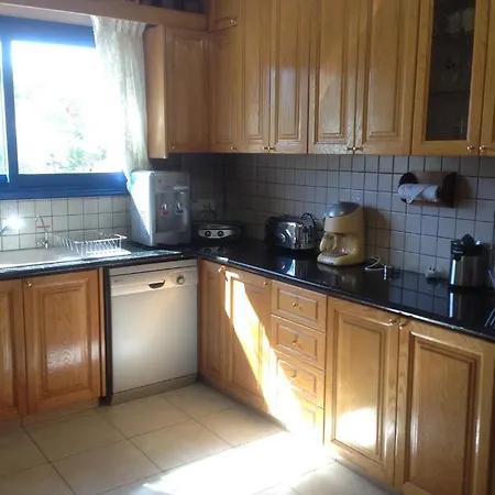 Astrofegia Beachfront Villa *