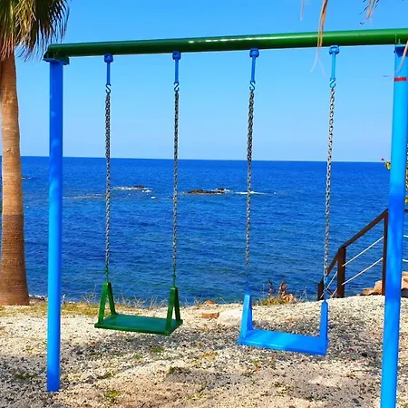 Astrofegia Beachfront *