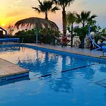 Astrofegia Beachfront * Pomos
