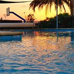 Astrofegia Beachfront Вилла Помос
