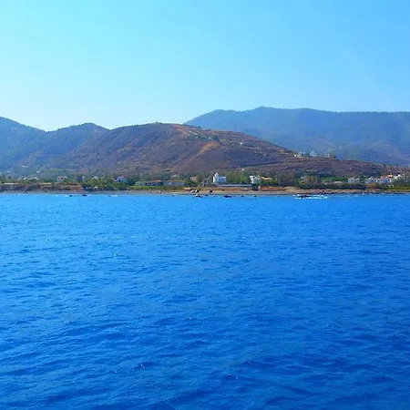 Astrofegia Beachfront Villa