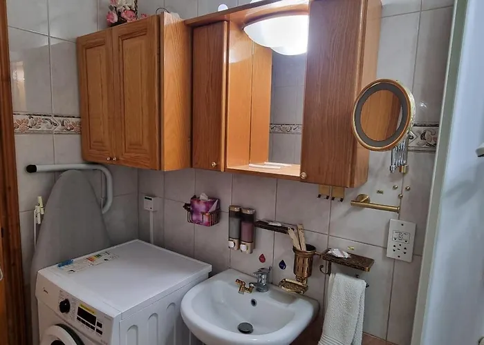 Astrofegia Beachfront Vila Pomos